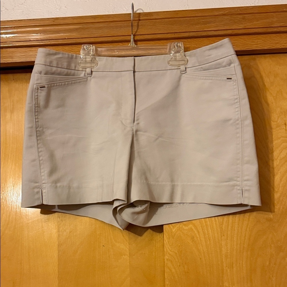 White House Black Market Light Tan Women's Shorts